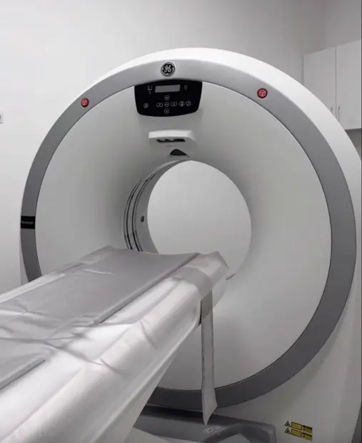Tomograf komputerowy GE Healthcare w klinice weterynaryjnej Redline
